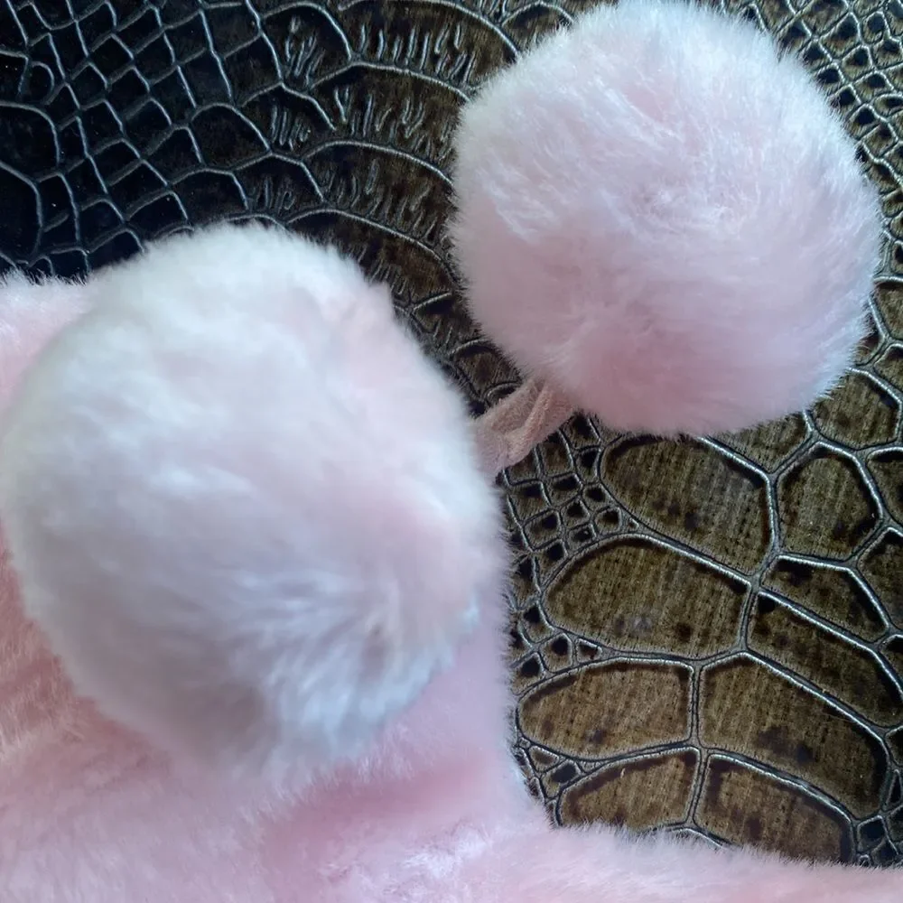 Little girls old navy fluffy pink slippers 8